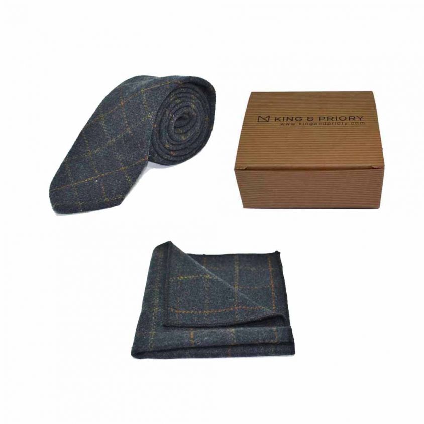 Heritage Check Navy Blue Tie & Pocket Square Set | Boxed